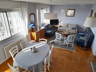  Appartement à louer 4 pièces 118 m²