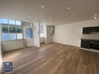  Appartement à louer 3 pièces 61 m²