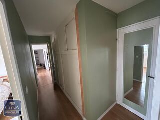  Appartement à louer 3 pièces 57 m²