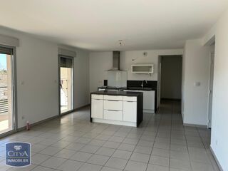  Appartement � louer 4 pi�ces 79 m�
