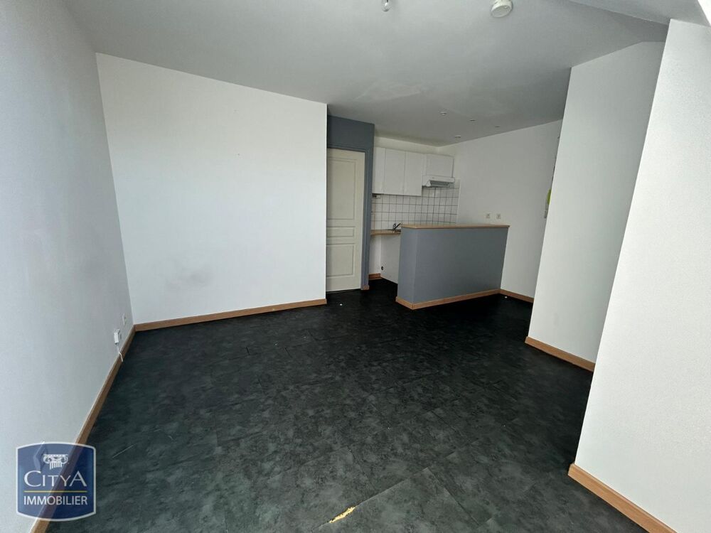 À LOUER : Appartement T2 situé à Laval, dans le secteur ....