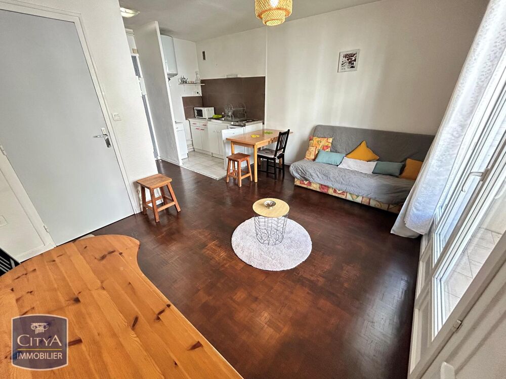 À LOUER : Appartement T1 à Grenoble, situé dans un quart....