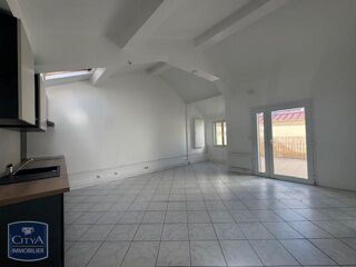  Appartement à louer 2 pièces 71 m²