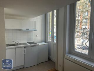  Appartement à louer 1 pièce 38 m²