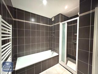  Appartement à louer 2 pièces 61 m²