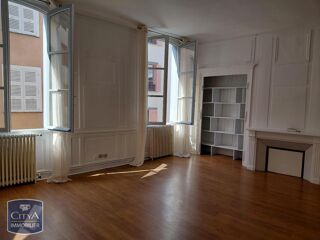  Appartement à louer 3 pièces 78 m²