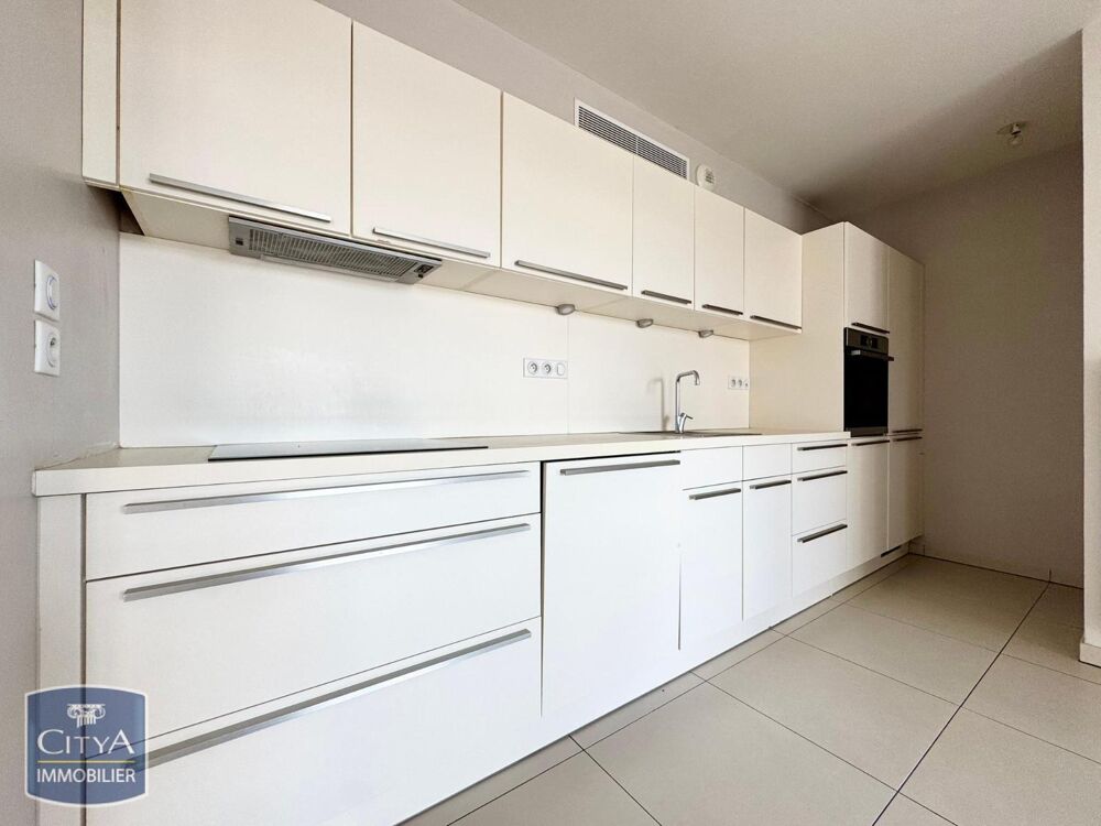location Appartement - 4 pièce(s) - 96 m² Nimes (30900)