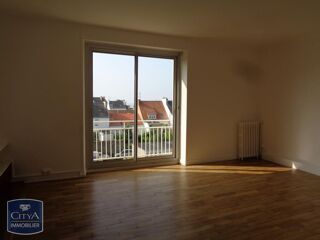 Appartement à louer 6 pièces 138 m² Saint nazaire