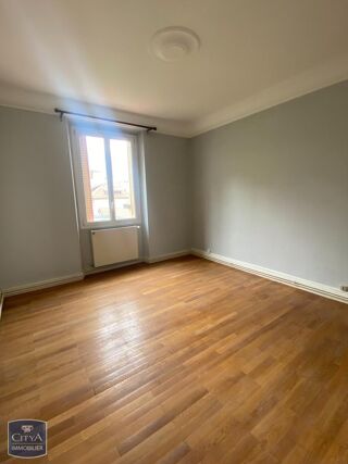  Appartement à louer 2 pièces 63 m²