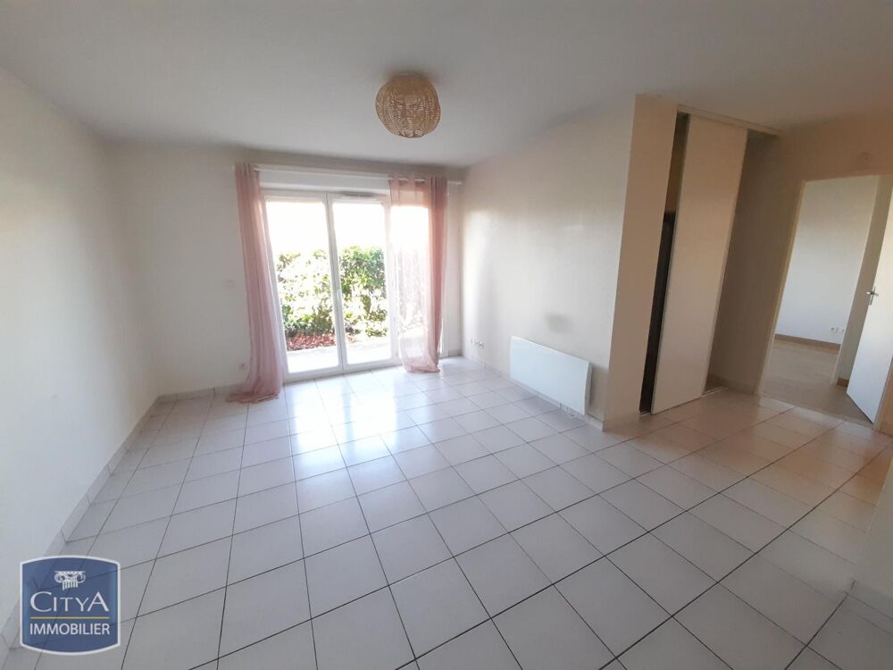 EXCLUSIVITÉ - APPARTEMENT 2 PIÈCES AVEC TERRASSE En loca....