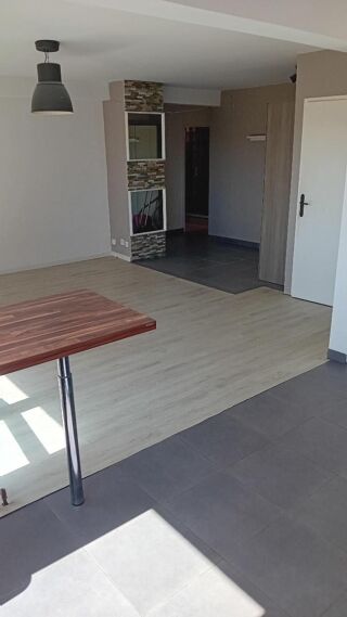  Appartement à louer 3 pièces 72 m²