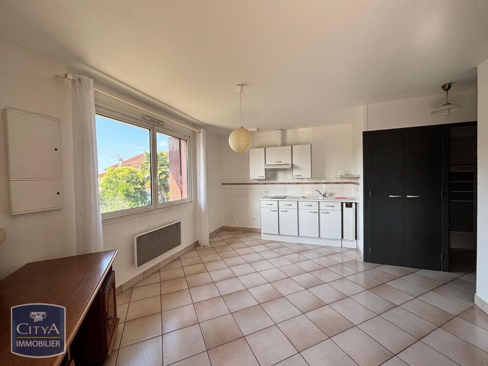 location Appartement - 1 pièce(s) - 30 m² Agen (47000)