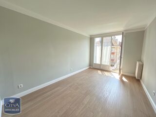  Appartement à louer 3 pièces 58 m²