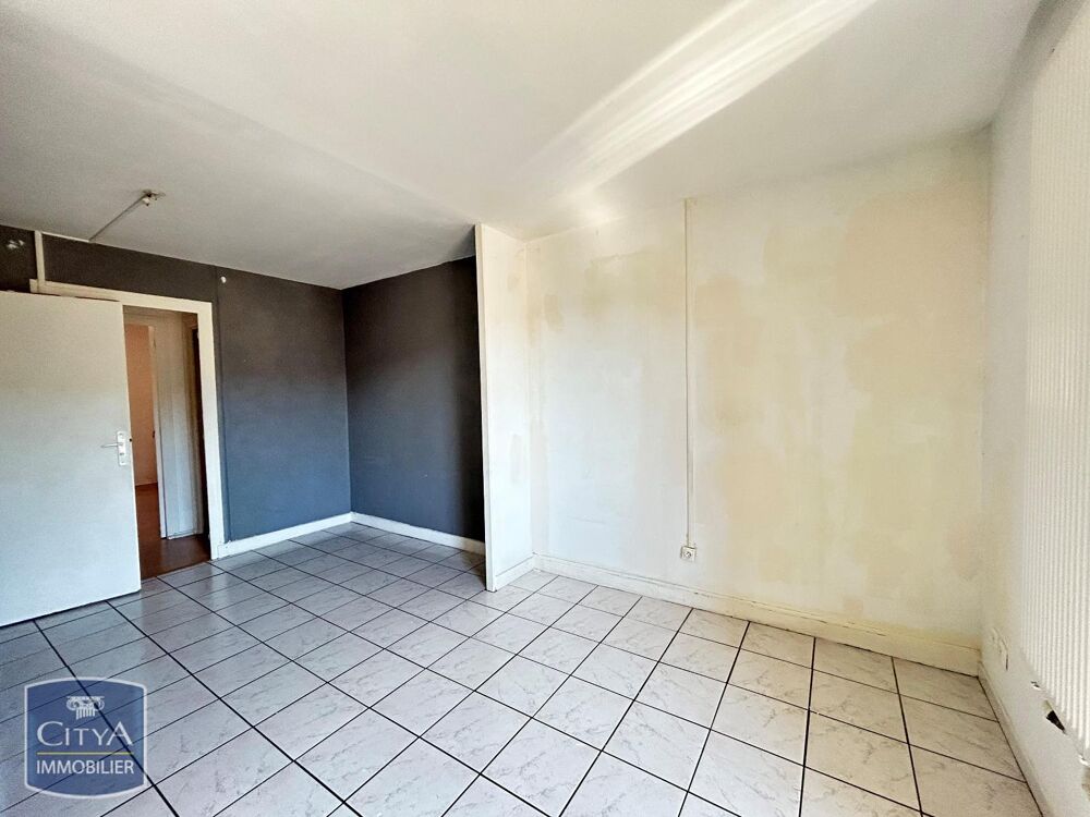 location Appartement - 2 pièce(s) - 37 m² Le Chambon-Feugerolles (42500)