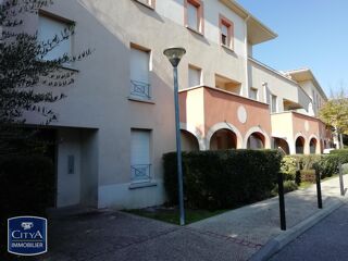  Appartement à louer 2 pièces 42 m²