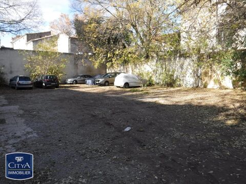  Parking / Garage � louer 