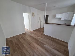  Appartement à louer 2 pièces 32 m²