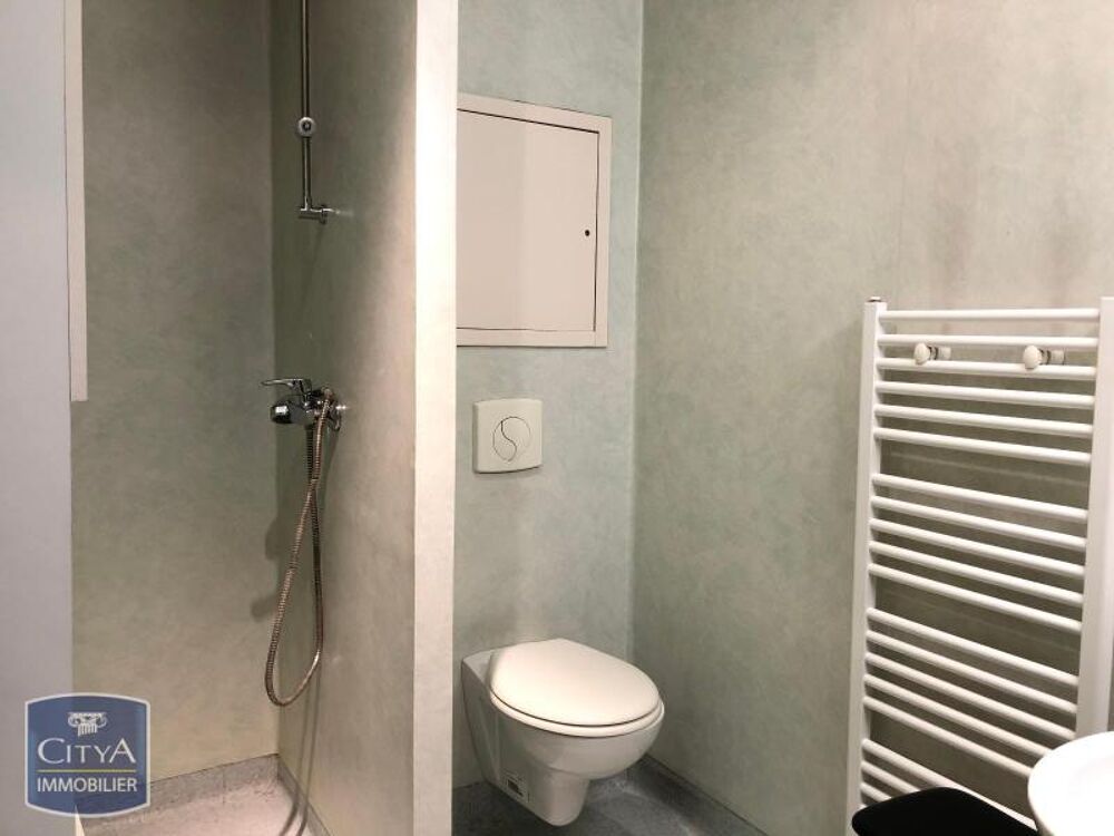 Découvrez ce studio meublé de 24,2 m² situé avenue de St....