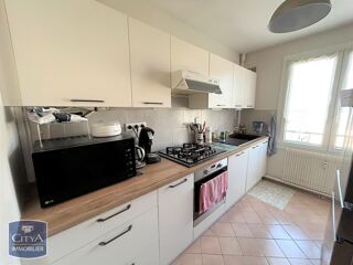  Appartement à louer 3 pièces 70 m²