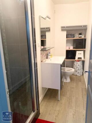  Appartement à louer 2 pièces 33 m²