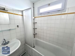 Appartement à louer 3 pièces 50 m²