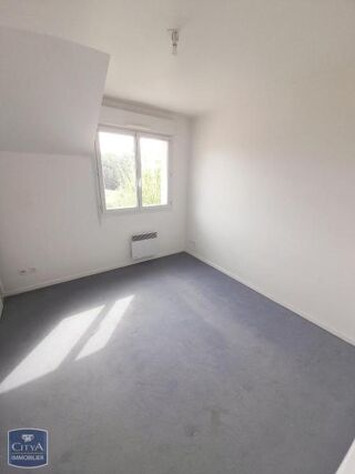  Appartement à louer 3 pièces 65 m²