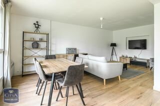  Appartement à louer 4 pièces 87 m²
