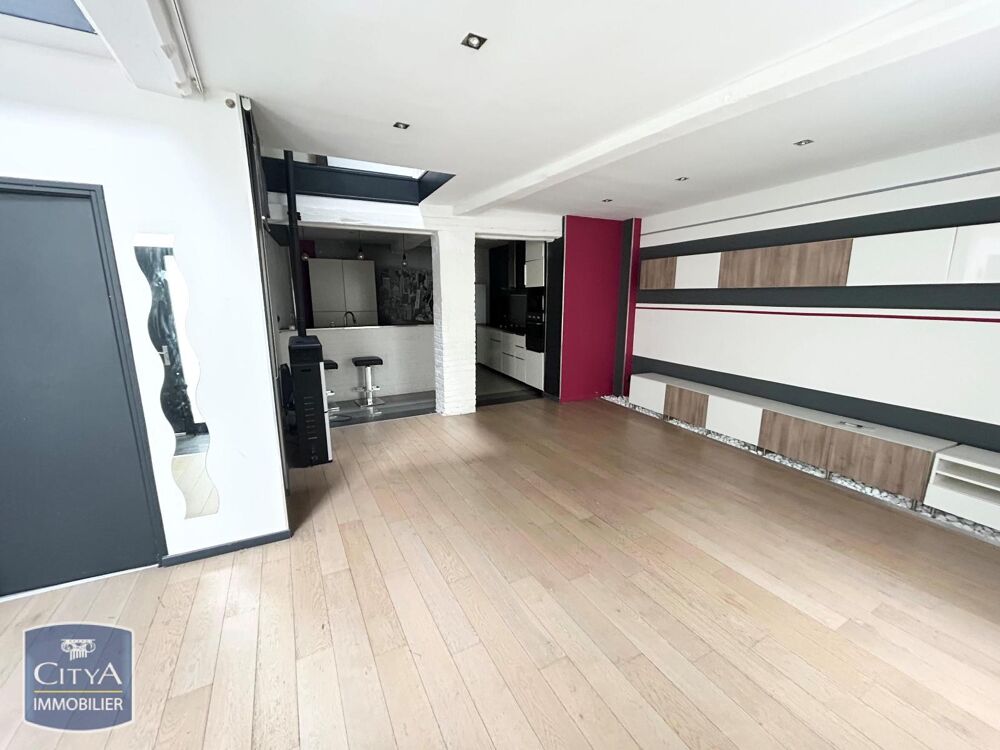 GRAND APPARTEMENTEN DUPLEX 3 PIÈCES À louer : à deux pas....