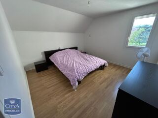  Appartement à louer 3 pièces 84 m²