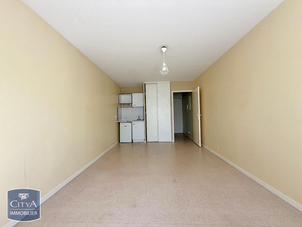 location Appartement - 1 pièce(s) - 25 m² Poitiers (86000)