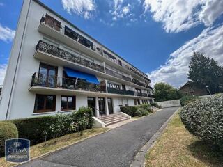  Appartement à louer 5 pièces 91 m²