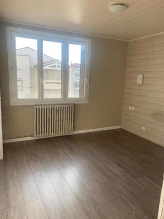  Appartement � louer 3 pi�ces 87 m�