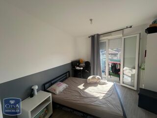  Appartement à louer 4 pièces 76 m²