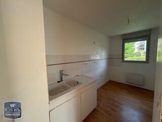  Appartement à louer 3 pièces 64 m²