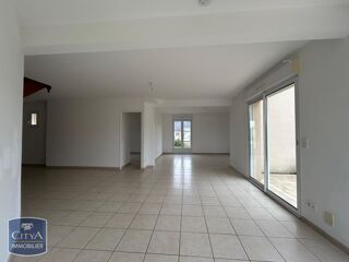  Maison � louer 6 pi�ces 144 m� Maze millon