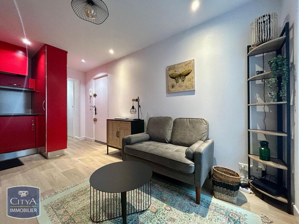 location Appartement - 2 pi�ce(s) - 25 m� Versailles (78000)