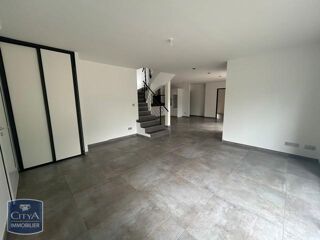  Maison à louer 5 pièces 144 m²