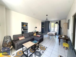  Appartement à louer 3 pièces 75 m²