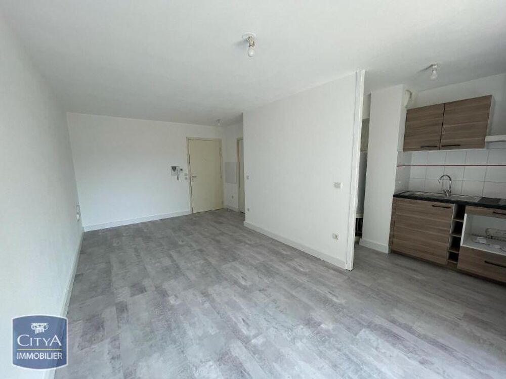 À LOUER : PAU NORD, proche total Appartement T2 situé da....