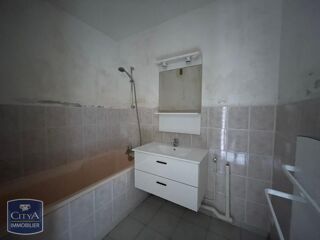  Appartement à louer 2 pièces 45 m²
