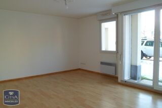  Appartement à louer 2 pièces 50 m²