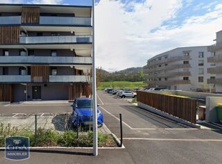  Parking / Garage à louer 