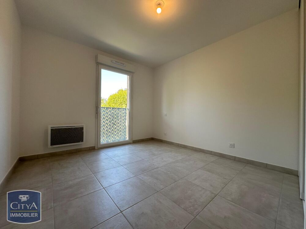 location Appartement - 2 pièce(s) - 47 m² Caumont-sur-Durance (84510)