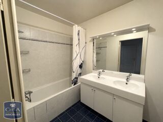  Appartement à louer 3 pièces 66 m²