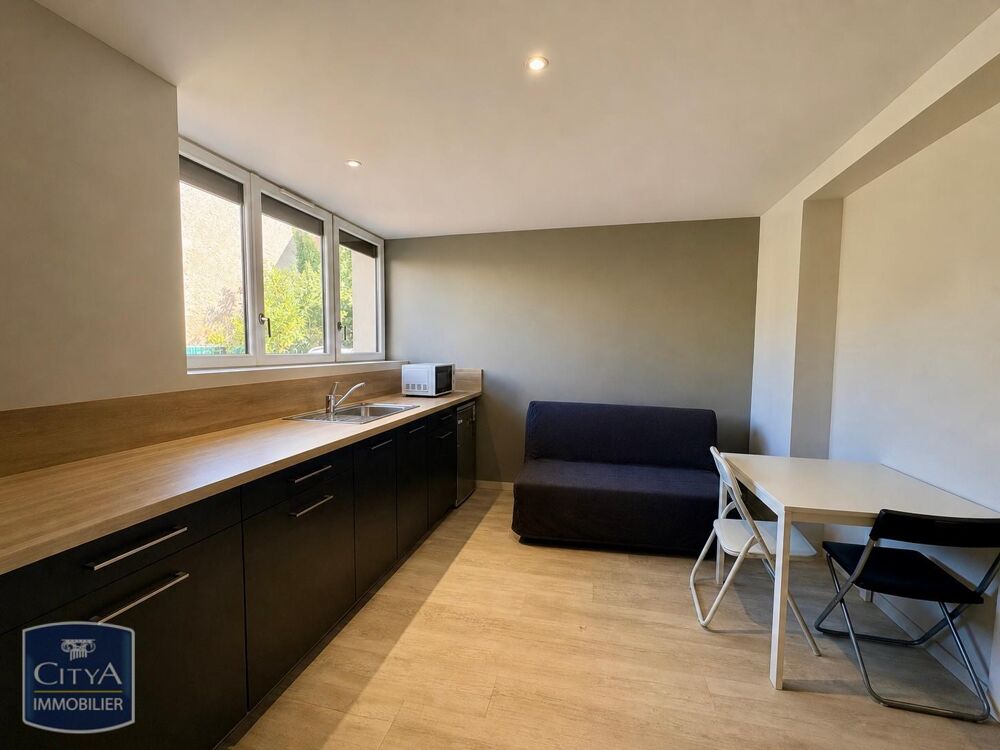 ROANNE- GARE PROCHE IUT - STUDIO MEUBLE Venez découvrir ....