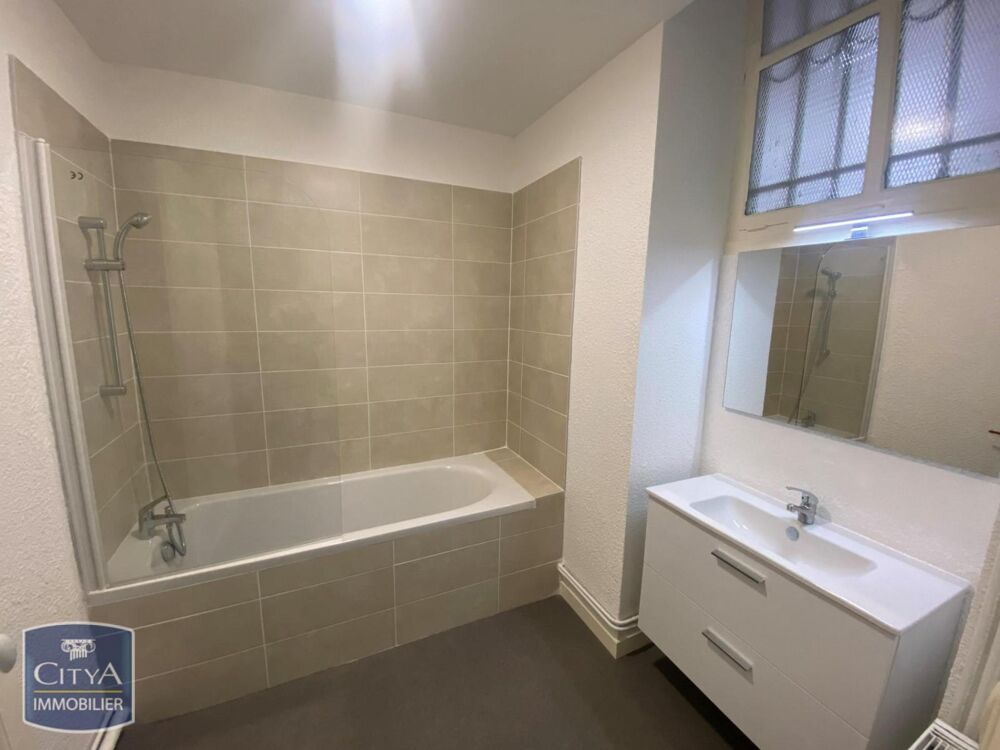 A LOUER - T3 71m²- 125 Cours Berriat Bel appartement de ....