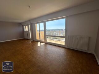  Appartement à louer 4 pièces 76 m²