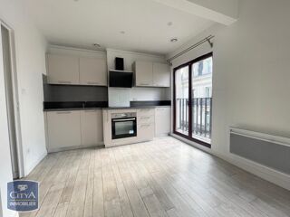  Appartement à louer 3 pièces 77 m²