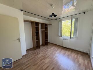 Appartement à louer 4 pièces 61 m²