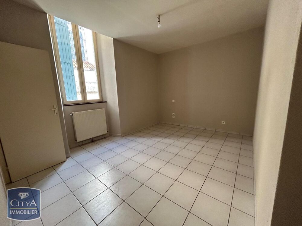 À LOUER : Appartement T2 à Lisle, 24350. Découvrez cet a....
